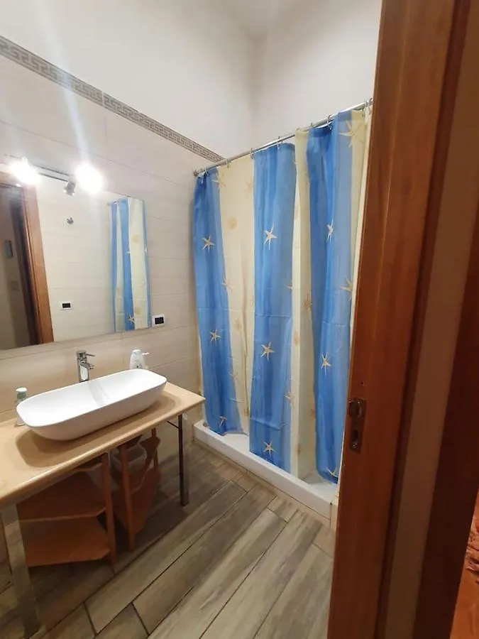 Apartment Traversa Toledo, Intero Appartamento Al Plebiscito Naples Italy