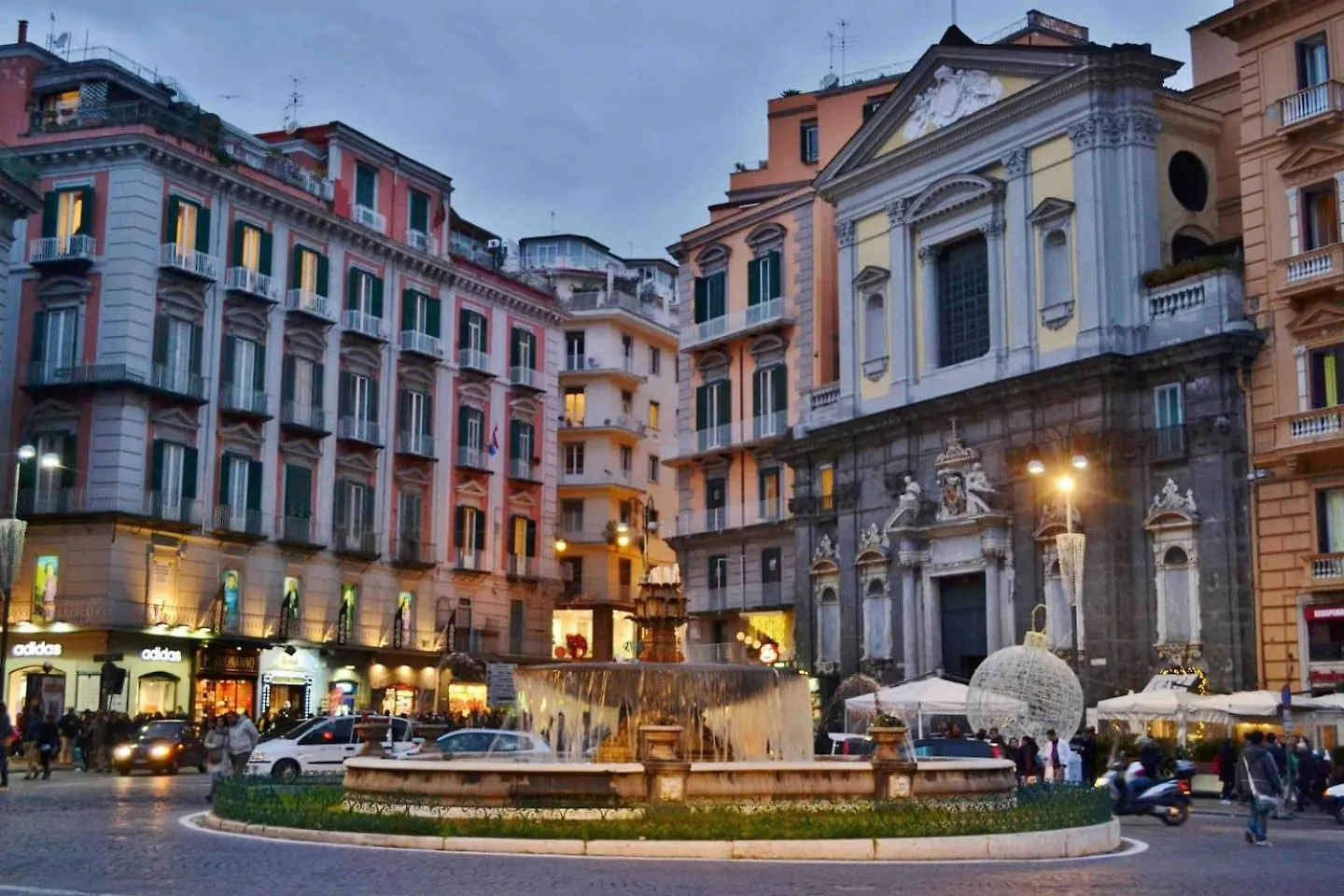 Apartment Traversa Toledo, Intero Appartamento Al Plebiscito Naples