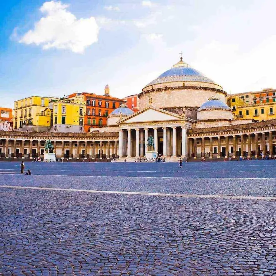 Traversa Toledo, Intero Appartamento Al Plebiscito Naples